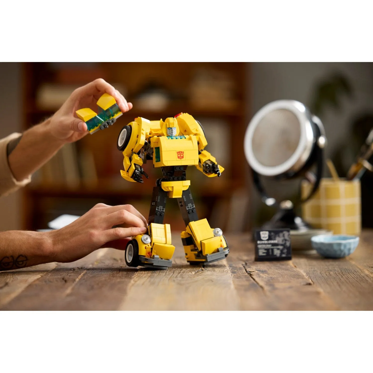 LEGO® Icons Bumblebee