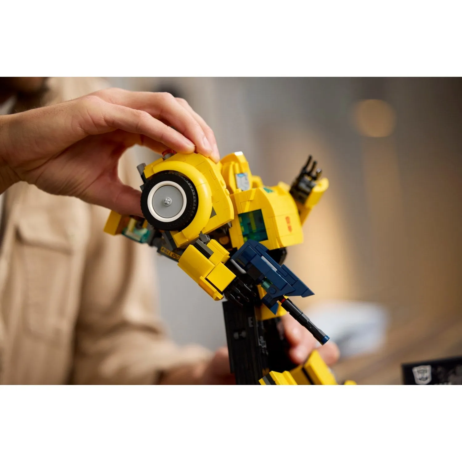 LEGO® Icons Bumblebee